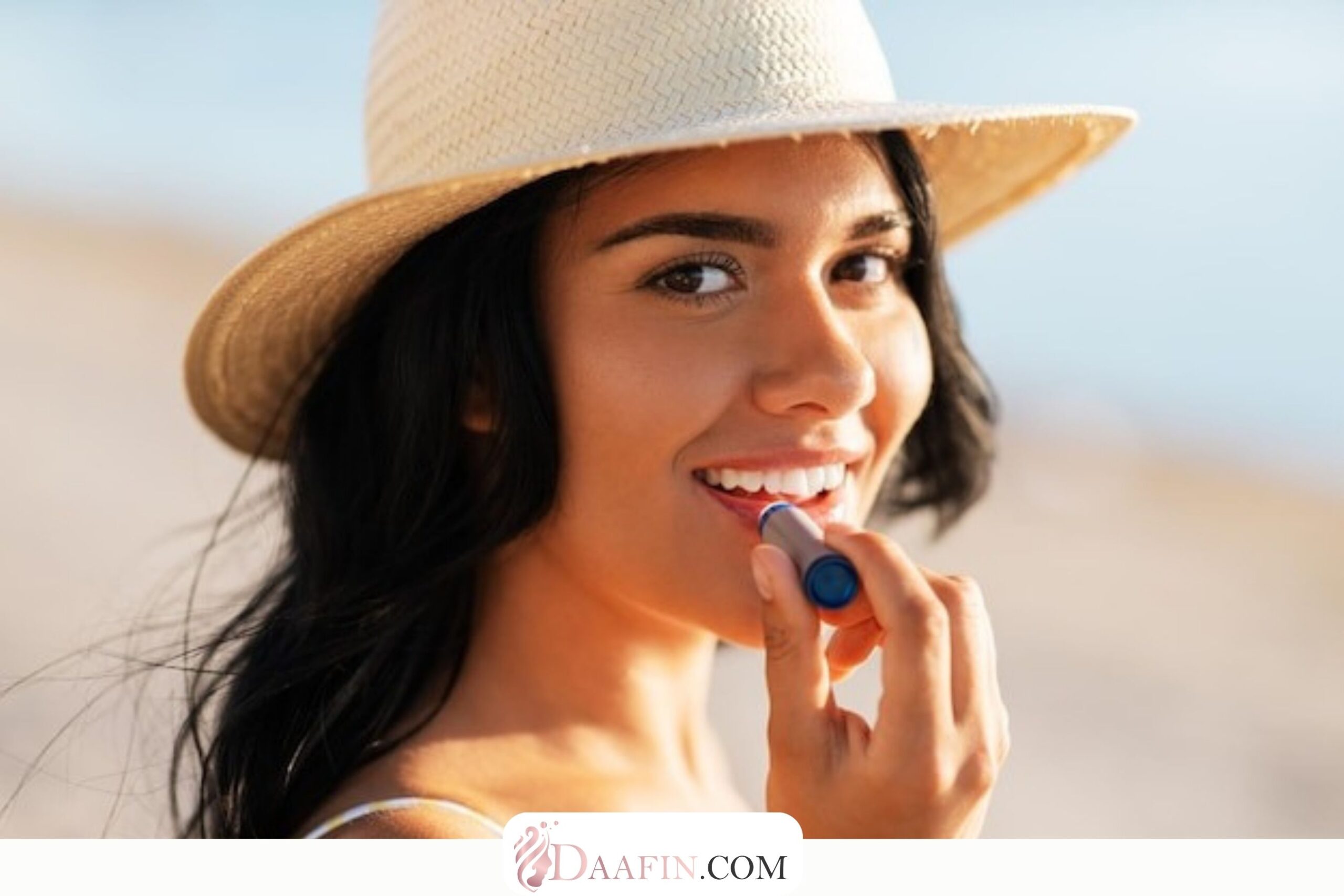 آیا کرم ضد آفتاب برای لبها ضروری است؟