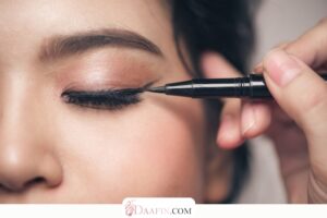 راهنمای استفاده از خط چشم در آرایش روزانه