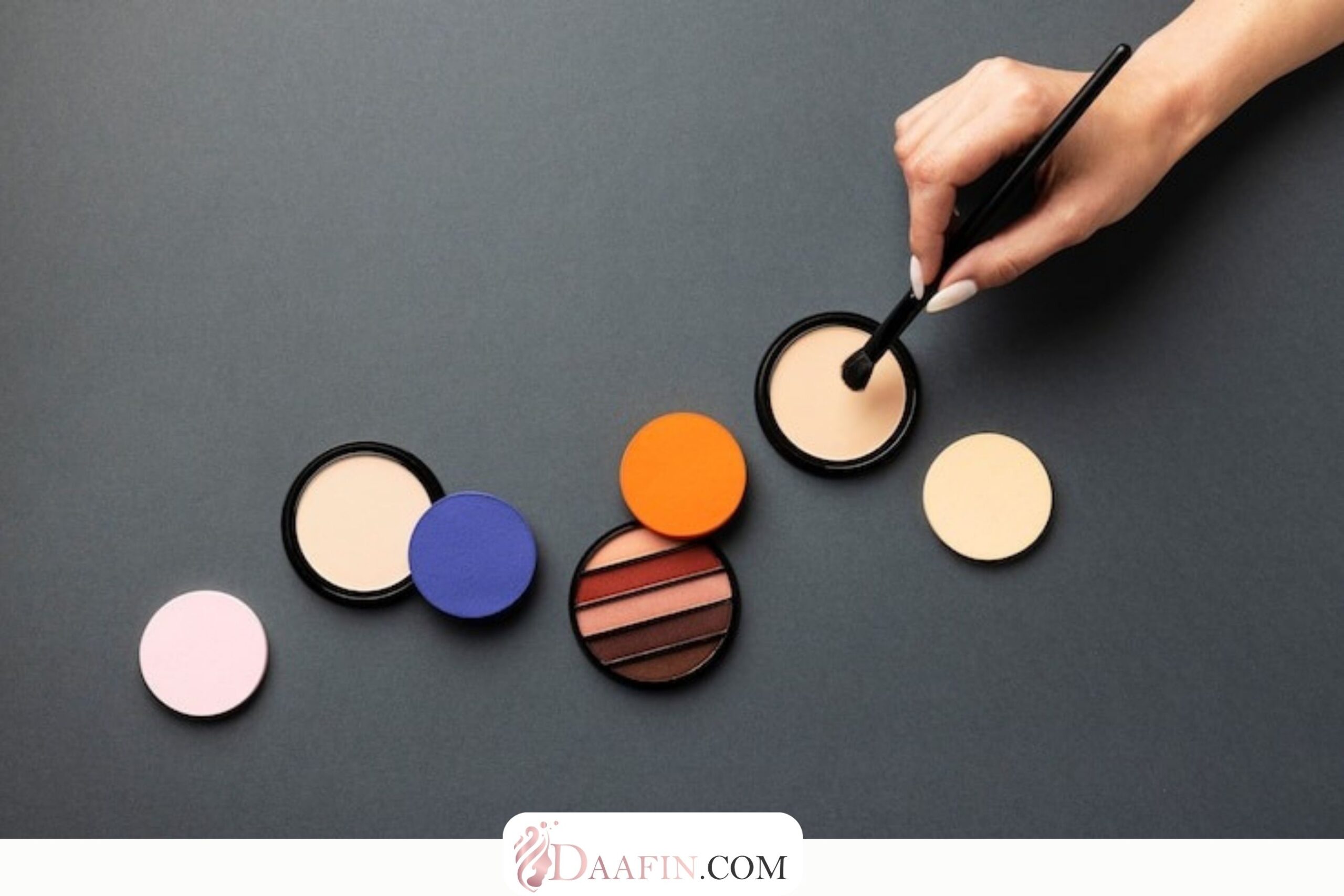 راهنمای استفاده از براش‌های مختلف برای سایه چشم