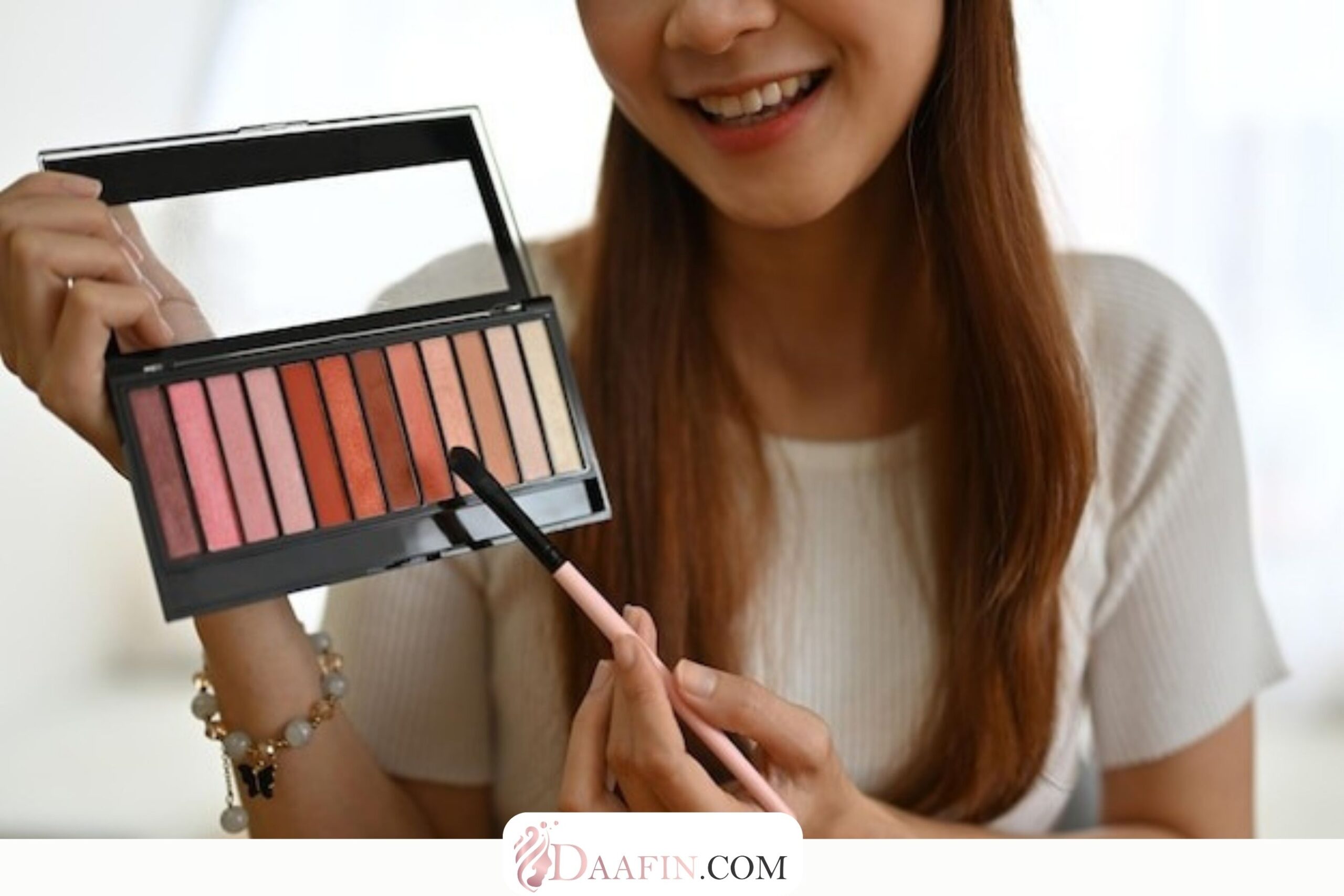 معرفی بهترین سایه‌های چشم با ماندگاری بالا: انتخابی بی‌نقص برای آرایش طول روز