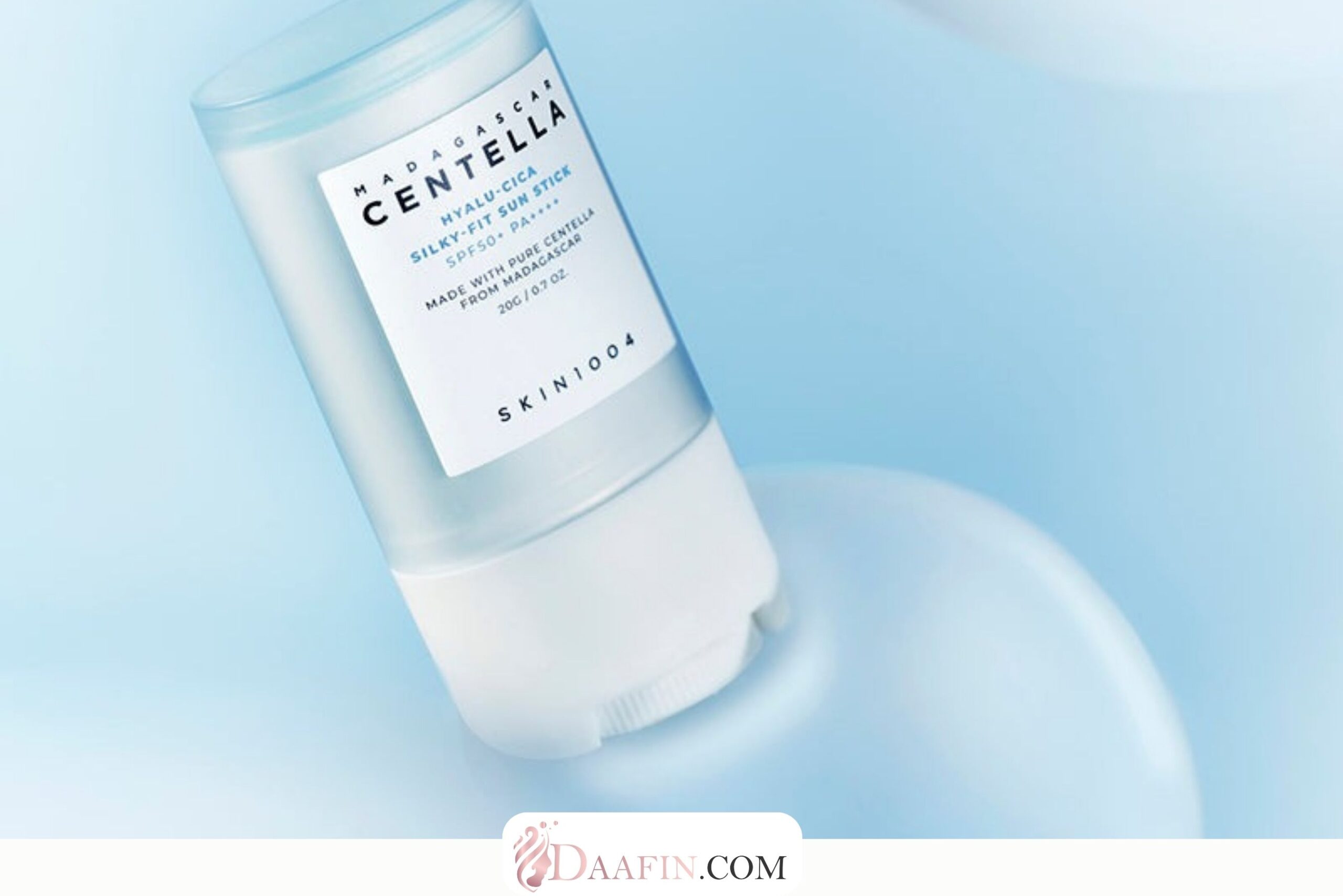 بررسی کامل ضد آفتاب استیکی سنتلا: محافظت همه‌جانبه از پوست شما