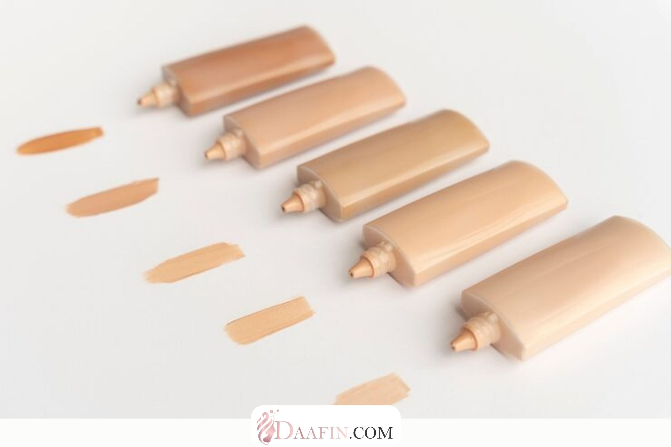 راهنمای جامع انتخاب کرم پودر مناسب برای زیبایی طبیعی و سلامت پوست