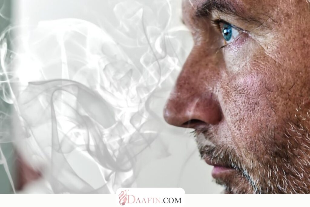 تأثیر سیگار و الکل بر پیری پوست دور چشم