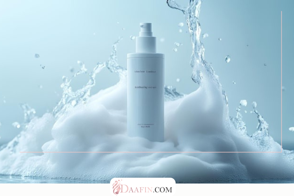 معرفی بهترین پاککنندههای آرایش برای پوست حساس در سال 2025