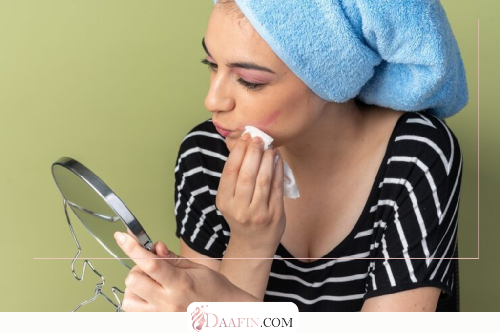 اشتباهات رایج هنگام شستشو که باعث تشدید جوش می‌شوند