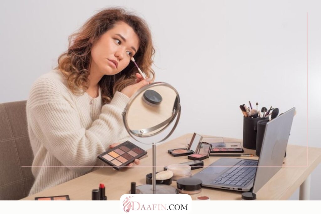 آرایش چشم سریع و ساده برای محل کار