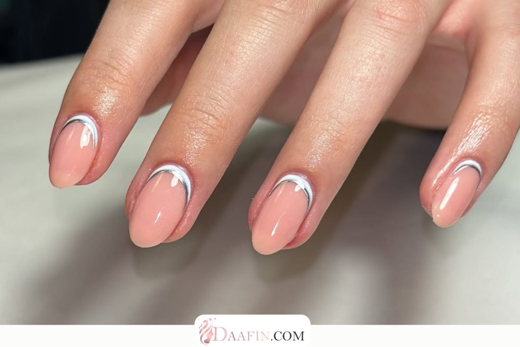 فرنچ معکوس؛ ترند مینیمال ناخن که فرنچ کلاسیک را مدرنتر میکند