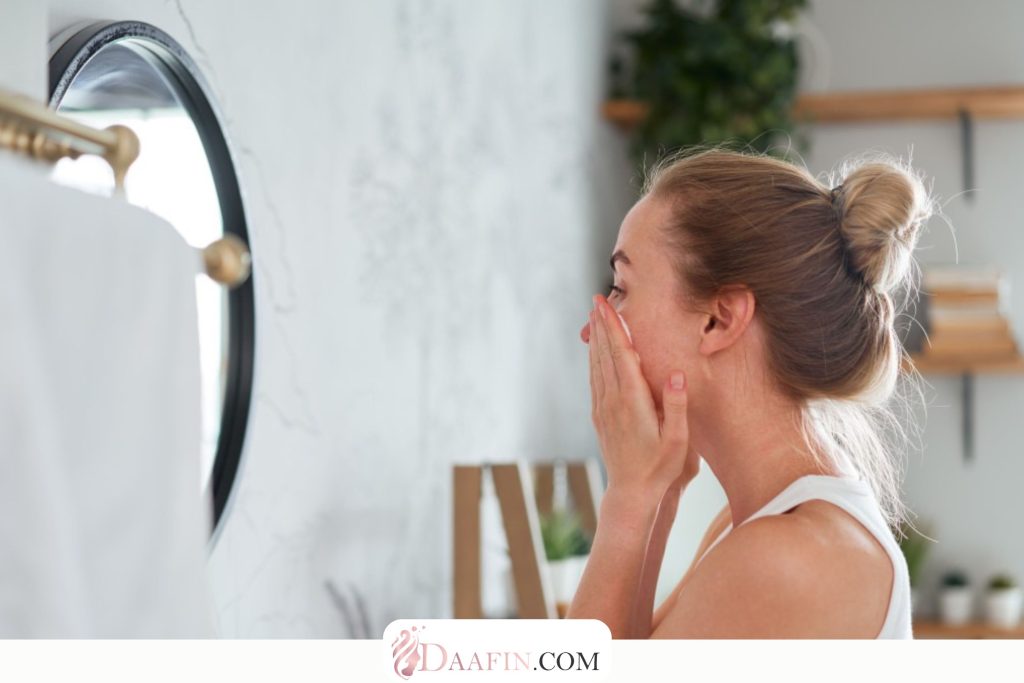 ۵ اشتباه رایج در آرایش که پوستتان را نابود می‌کند؛ توصیه‌های تخصصی درماتولوژیست‌ها