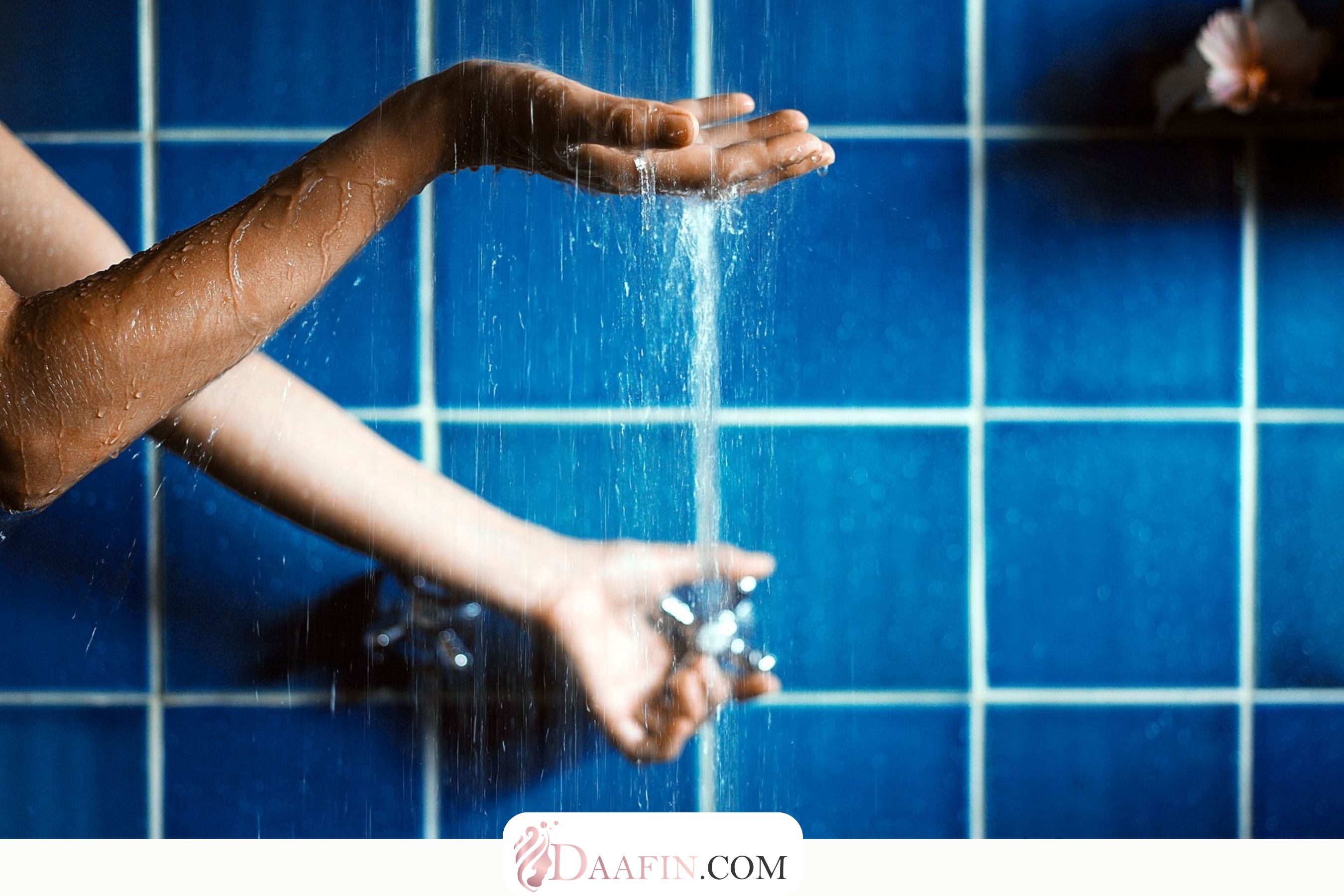 دوش صبحگاهی یا شبانه؟ کدومش بهتره برات؟